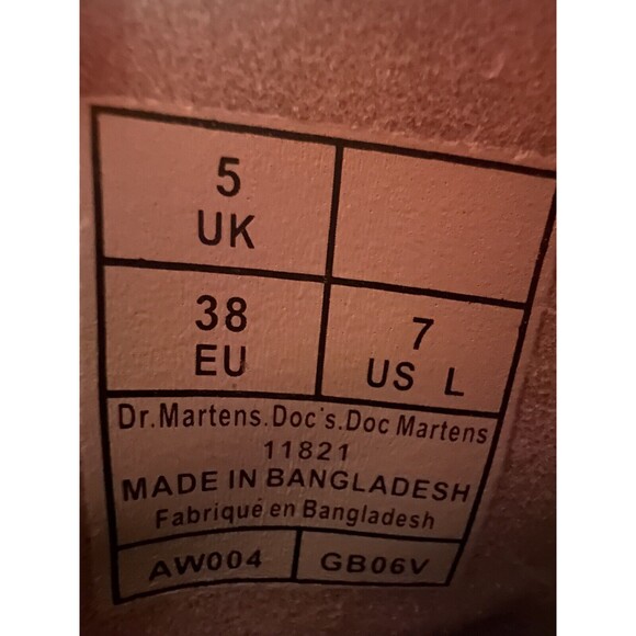 Doc Dr‎ Martens Air Wair 11821 White Combat Boots Women’s Size 7 US 38 EU - Picture 9 of 10